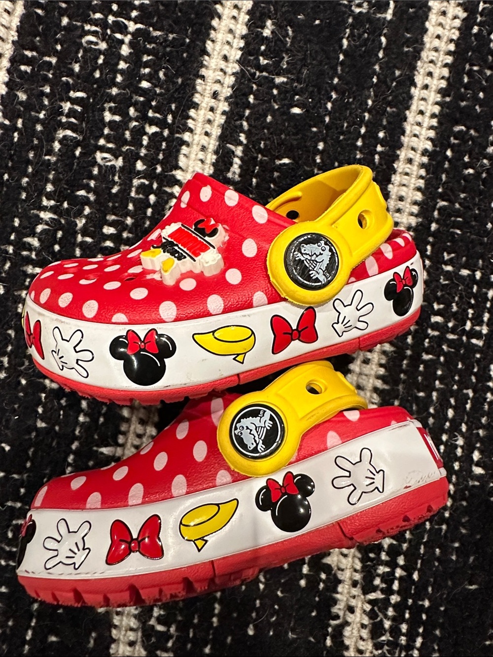 Crocs - Minnie Mouse - Picture 3 of 5
